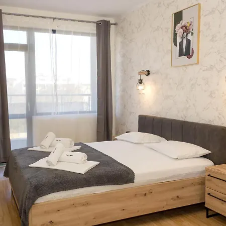 Bright 1-bedroom Flat With Balcony In Golden Sands By Flat Mаnager