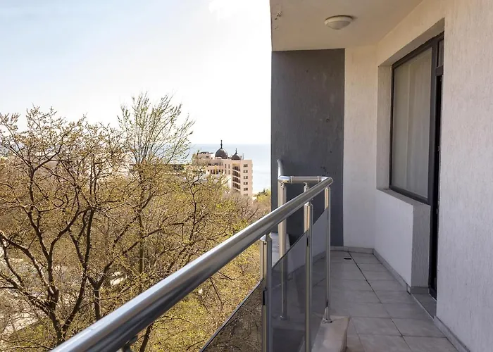 Bright 1-bedroom Flat With Balcony In Golden Sands By Flat Mаnager Apartament *